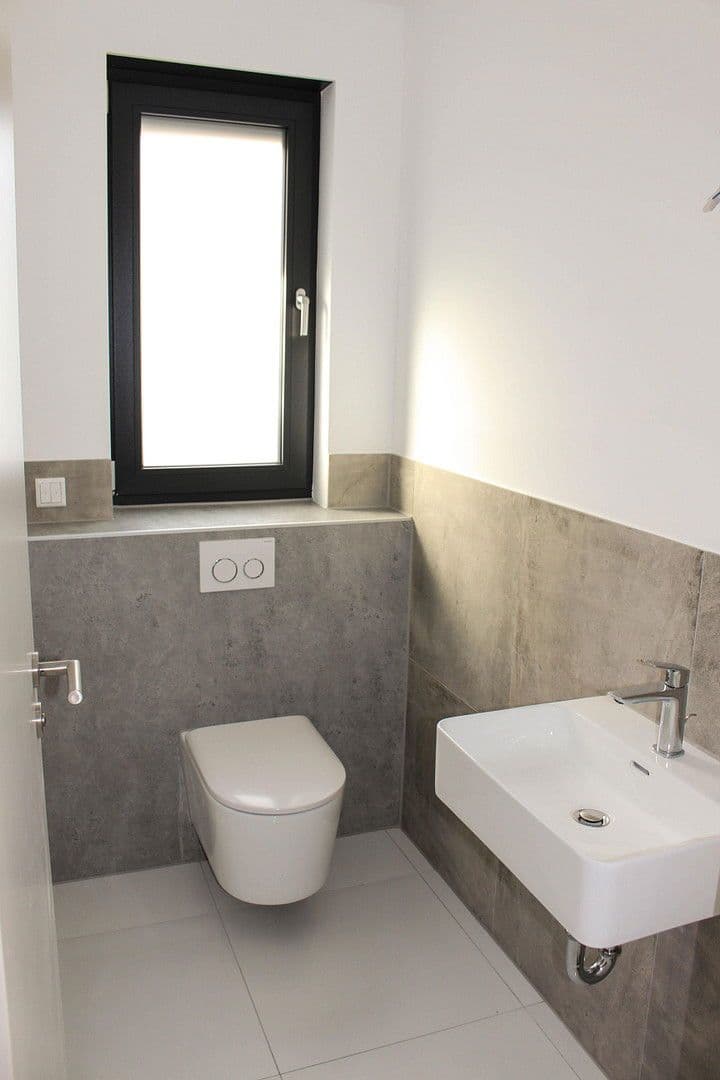 Predaj domu 89 m², pozemek 229 m², Ludwigshafen am Rhein, Porýnie-Falcko Predaj domu 89 m², pozemek 229 m², Ludwigshafen am Rhein, Porýnie-Falcko