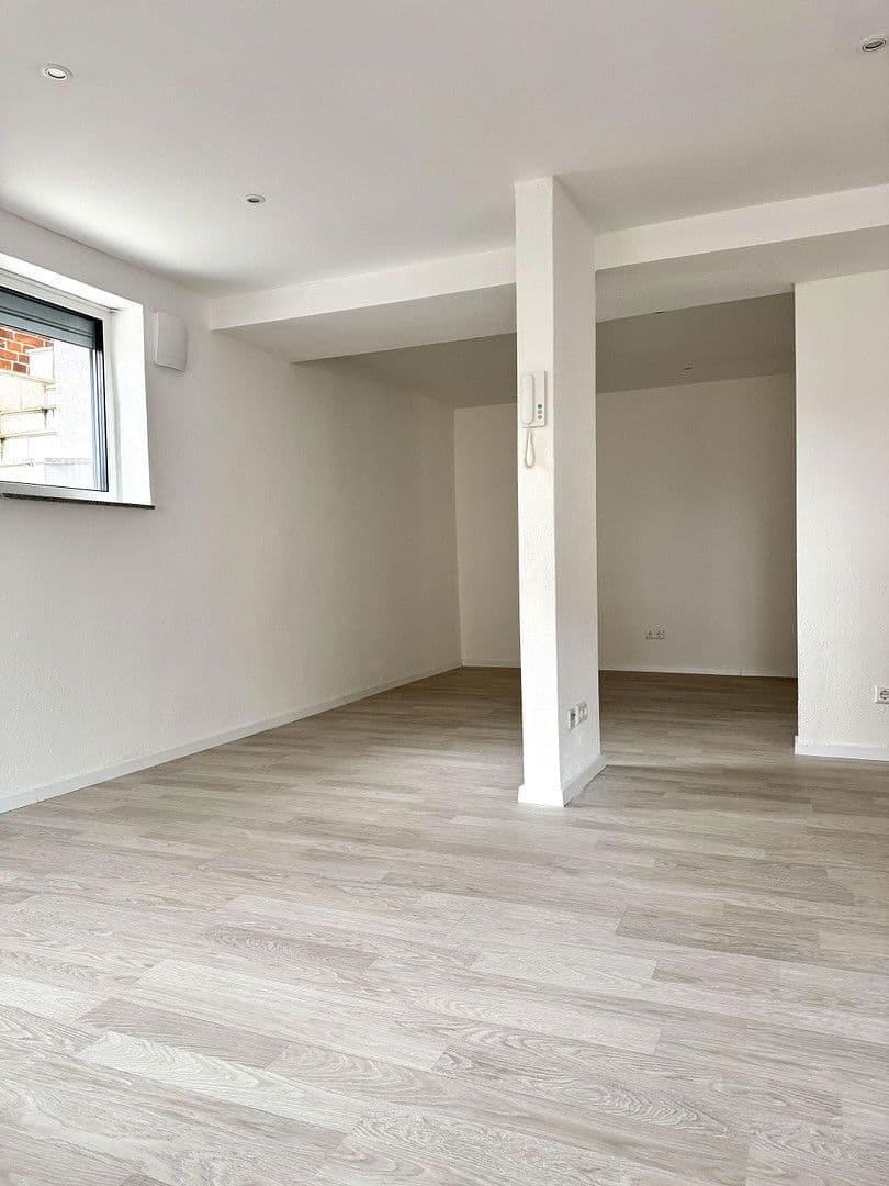 Prenájom bytu 1-izbový 68 m², Vaihinger Landstraße 2, Stuttgart, Bádensko-Wurttembersko Prenájom bytu 1-izbový 68 m², Vaihinger Landstraße 2, Stuttgart, Bádensko-Wurttembersko