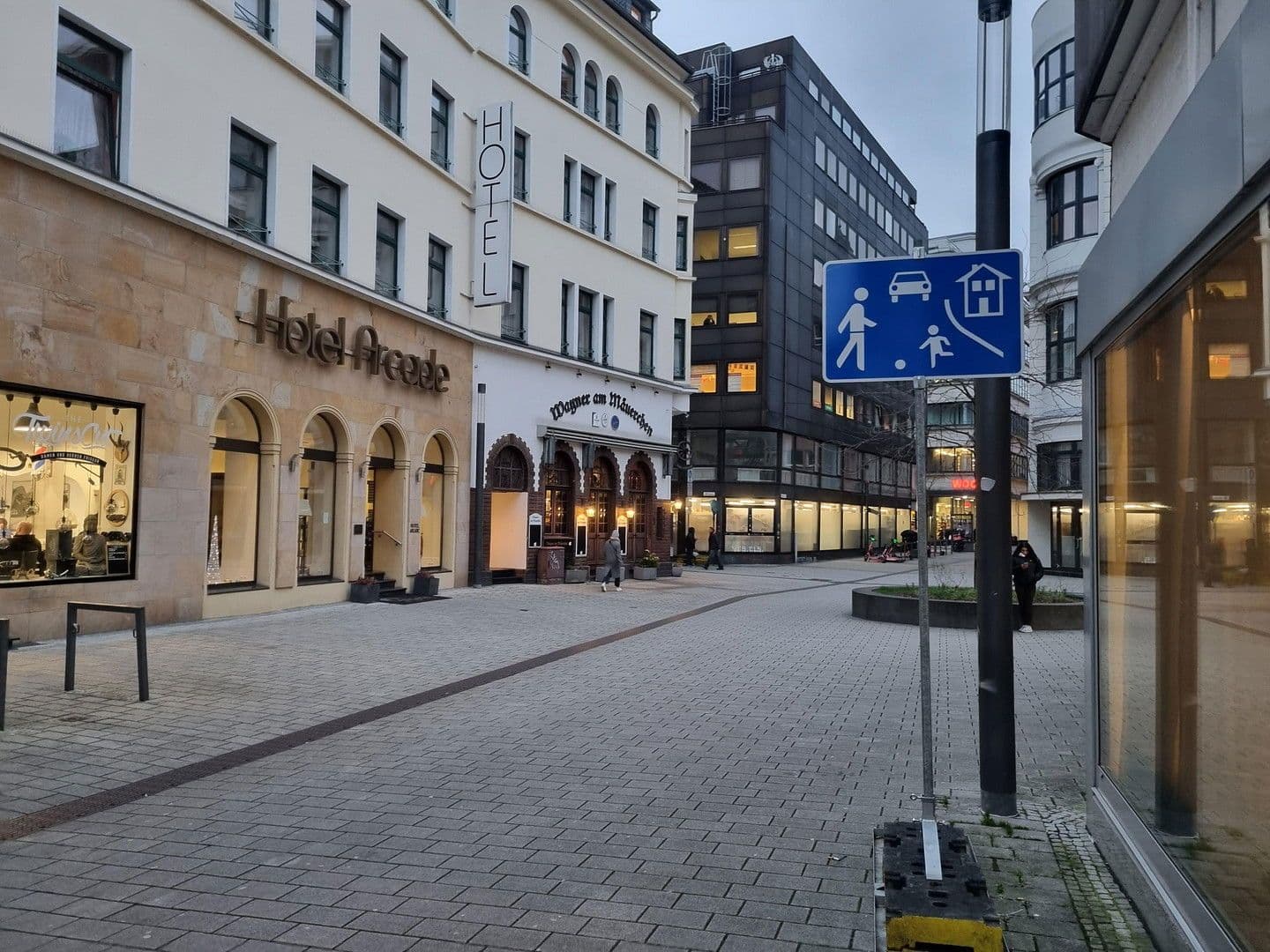 Prenájom kancelárie 150 m², Wuppertal, Severné Porýnie - Westfálsko Prenájom kancelárie 150 m², Wuppertal, Severné Porýnie - Westfálsko