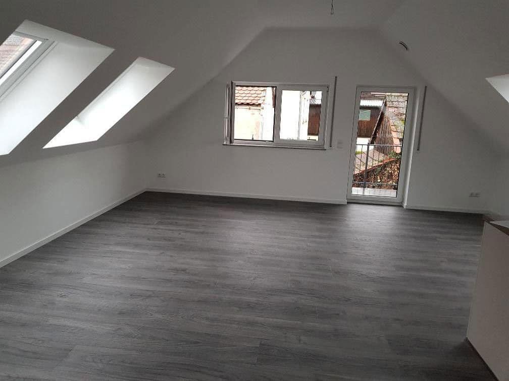 Prenájom bytu 2-izbový 64 m², Bamberger Straße 23, Hirschaid, Bavorsko Prenájom bytu 2-izbový 64 m², Bamberger Straße 23, Hirschaid, Bavorsko