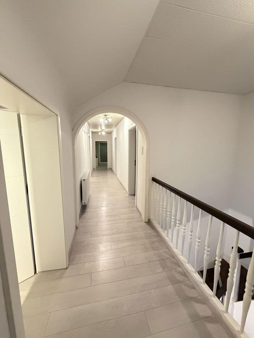 Predaj domu 300 m², pozemek 1.050 m², Darmstädterstrasse 3, Pfungstadt, Hesensko Predaj domu 300 m², pozemek 1.050 m², Darmstädterstrasse 3, Pfungstadt, Hesensko