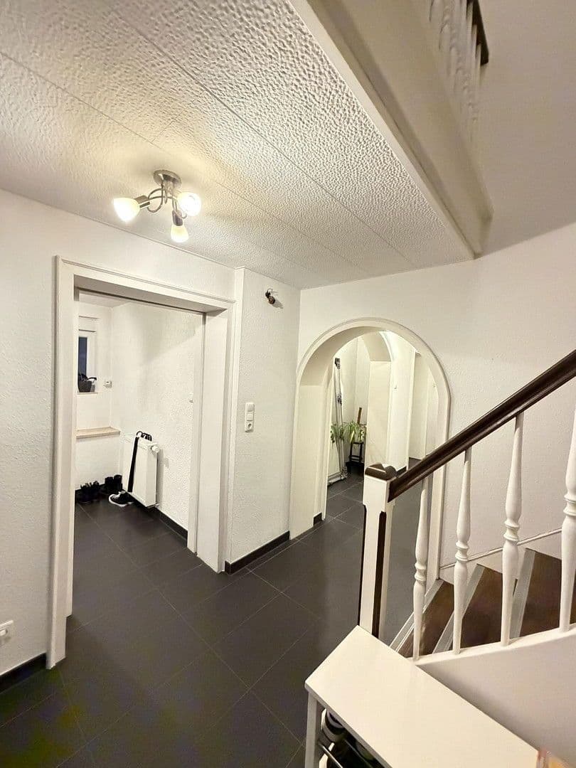 Predaj domu 300 m², pozemek 1.050 m², Darmstädterstrasse 3, Pfungstadt, Hesensko Predaj domu 300 m², pozemek 1.050 m², Darmstädterstrasse 3, Pfungstadt, Hesensko