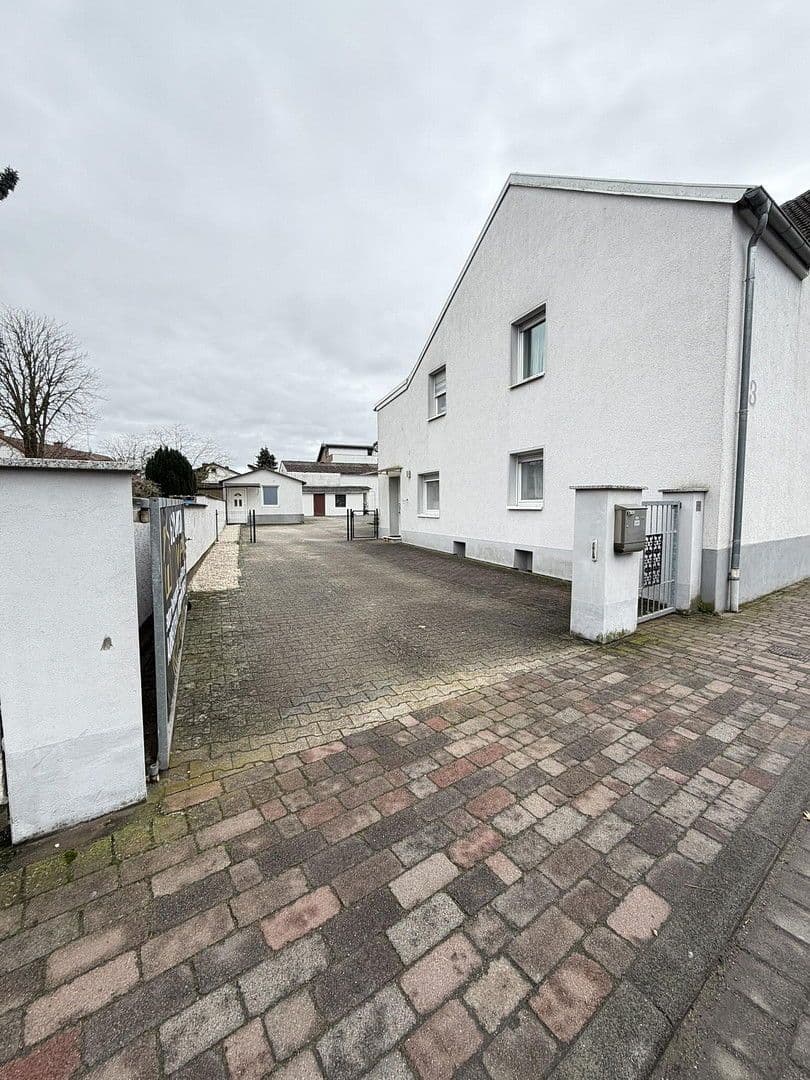 Predaj domu 300 m², pozemek 1.050 m², Darmstädterstrasse 3, Pfungstadt, Hesensko Predaj domu 300 m², pozemek 1.050 m², Darmstädterstrasse 3, Pfungstadt, Hesensko