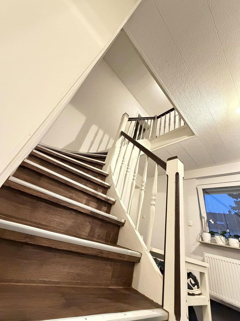 Predaj domu 300 m², pozemek 1.050 m², Darmstädterstrasse 3, Pfungstadt, Hesensko Predaj domu 300 m², pozemek 1.050 m², Darmstädterstrasse 3, Pfungstadt, Hesensko