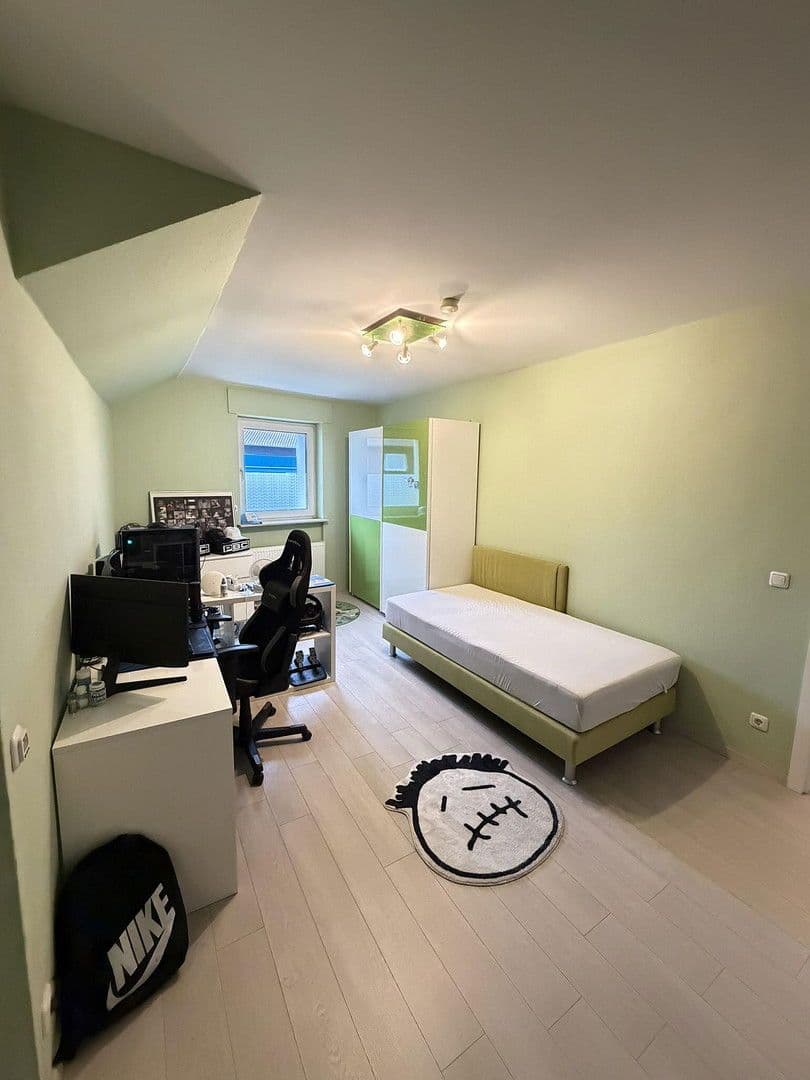 Predaj domu 300 m², pozemek 1.050 m², Darmstädterstrasse 3, Pfungstadt, Hesensko Predaj domu 300 m², pozemek 1.050 m², Darmstädterstrasse 3, Pfungstadt, Hesensko