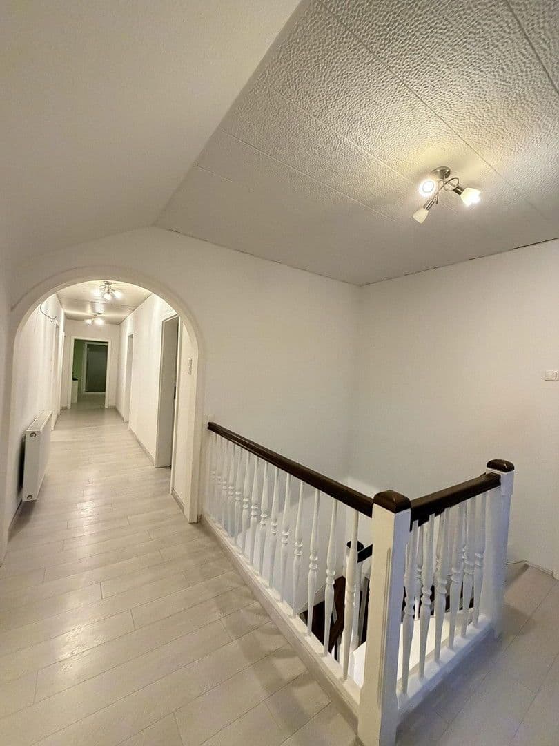 Predaj domu 300 m², pozemek 1.050 m², Darmstädterstrasse 3, Pfungstadt, Hesensko Predaj domu 300 m², pozemek 1.050 m², Darmstädterstrasse 3, Pfungstadt, Hesensko