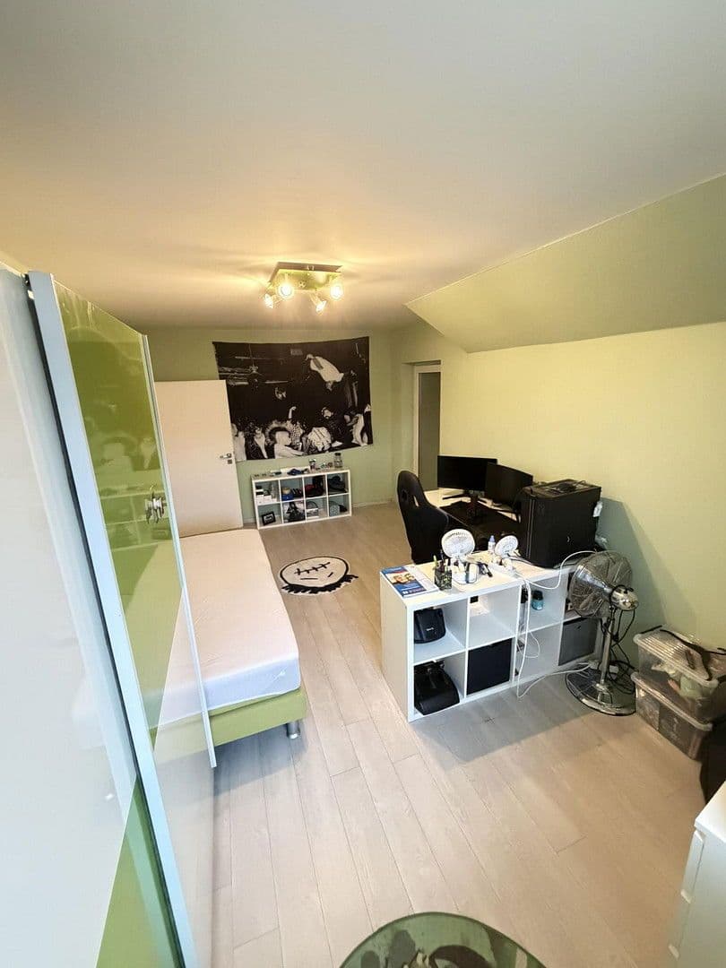 Predaj domu 300 m², pozemek 1.050 m², Darmstädterstrasse 3, Pfungstadt, Hesensko Predaj domu 300 m², pozemek 1.050 m², Darmstädterstrasse 3, Pfungstadt, Hesensko