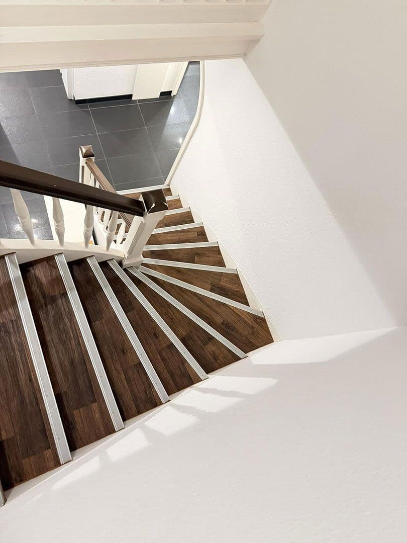 Predaj domu 300 m², pozemek 1.050 m², Darmstädterstrasse 3, Pfungstadt, Hesensko Predaj domu 300 m², pozemek 1.050 m², Darmstädterstrasse 3, Pfungstadt, Hesensko