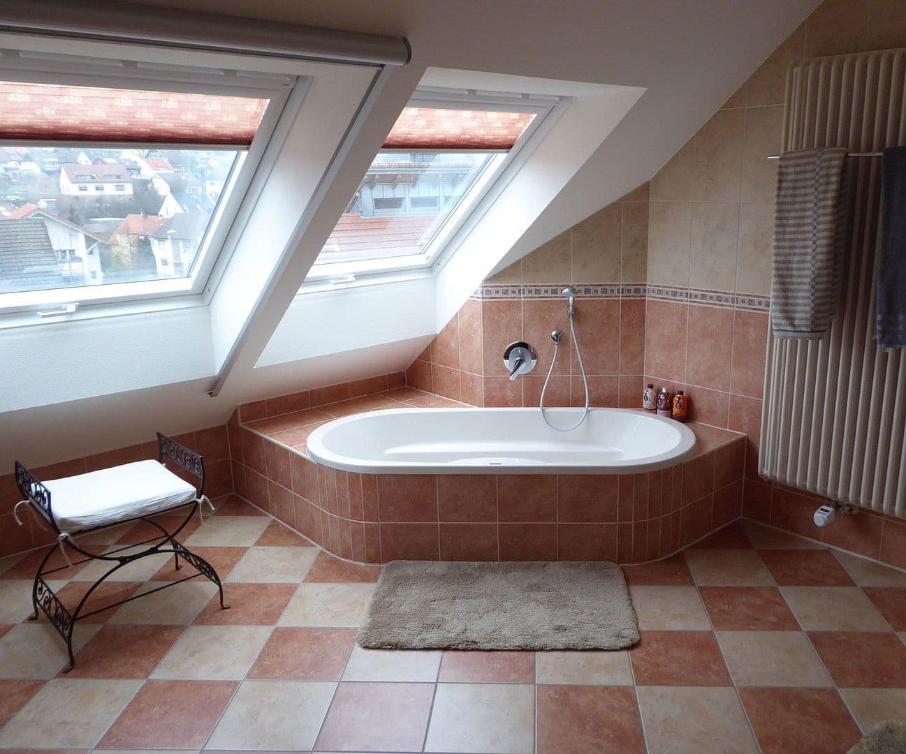 Predaj domu 177 m², pozemek 312 m², Haibach, Bavorsko Predaj domu 177 m², pozemek 312 m², Haibach, Bavorsko