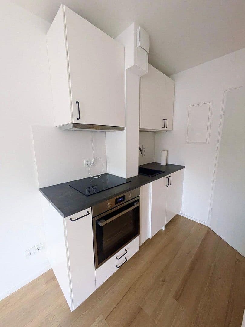 Prenájom bytu 1-izbový 22 m², Bad-Berneck-Str. 1, München, Bavorsko Prenájom bytu 1-izbový 22 m², Bad-Berneck-Str. 1, München, Bavorsko