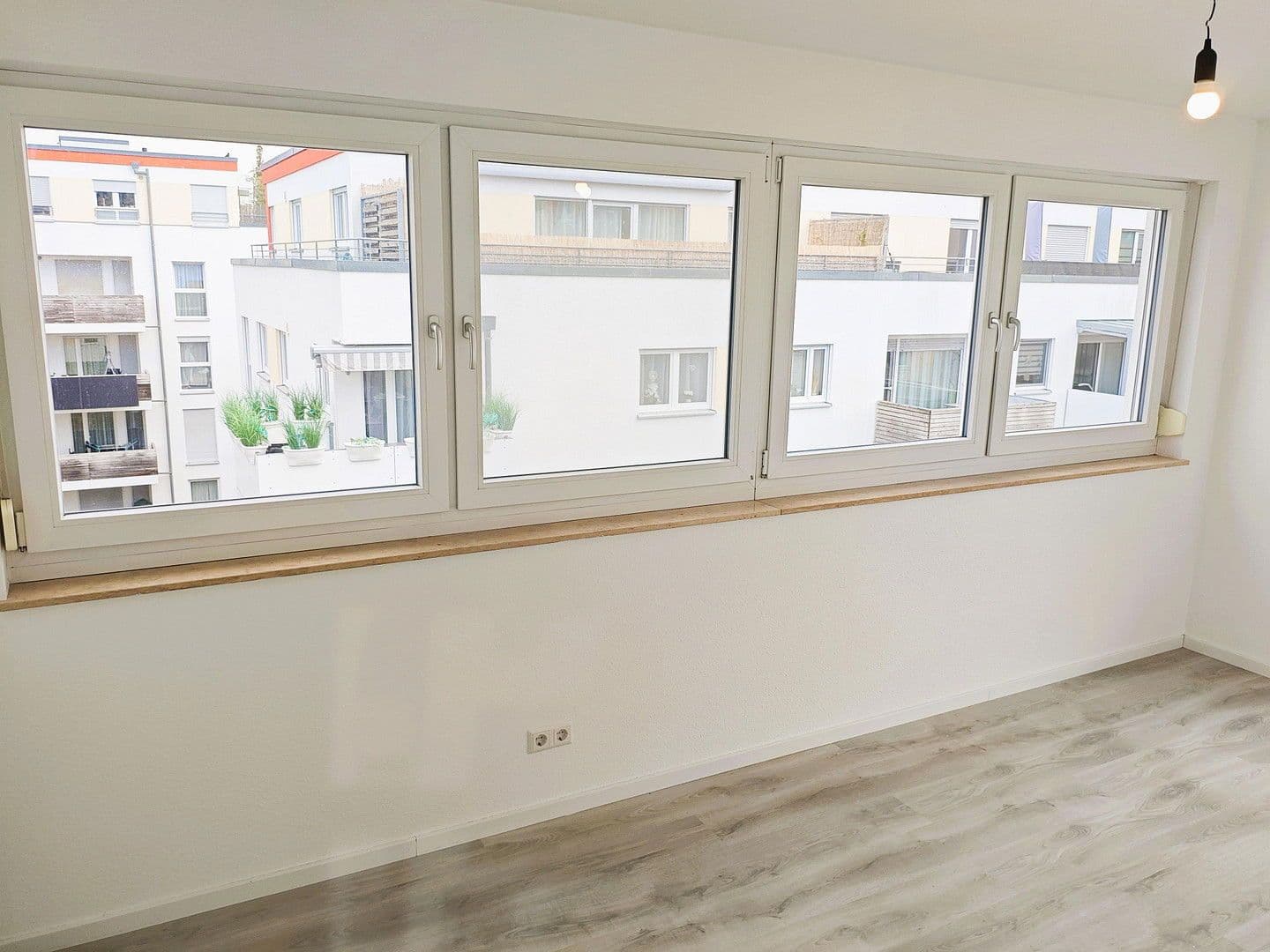 Prenájom bytu 4-izbový 100 m², Leonardo-Da-Vinci-Platz 1, Böblingen, Bádensko-Wurttembersko Prenájom bytu 4-izbový 100 m², Leonardo-Da-Vinci-Platz 1, Böblingen, Bádensko-Wurttembersko