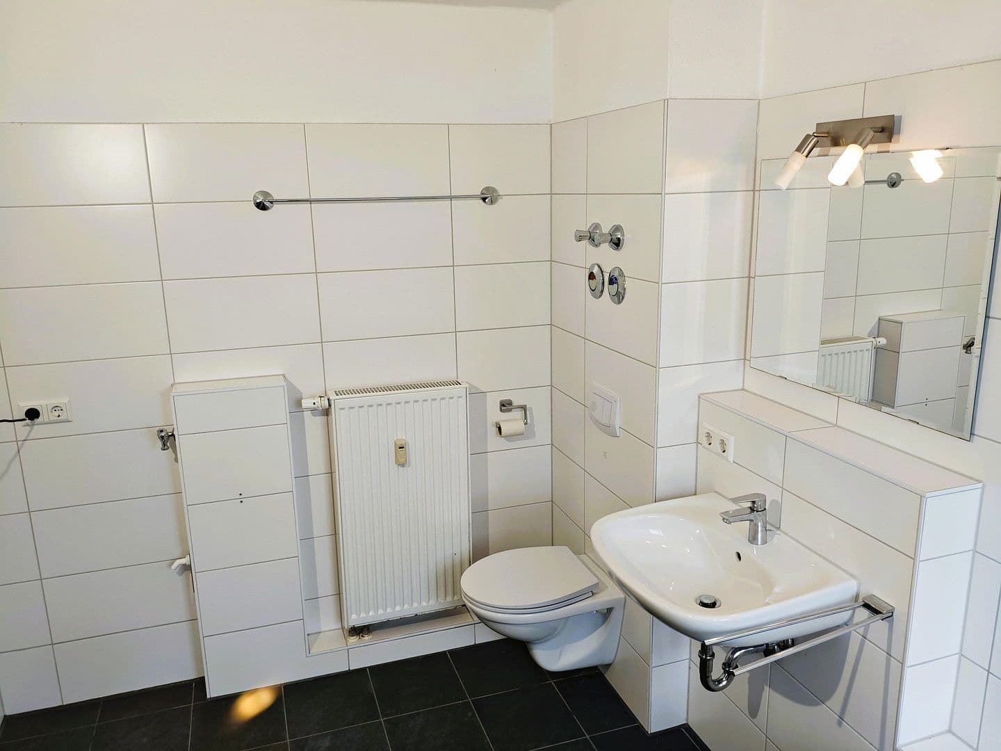 Prenájom bytu 4-izbový 100 m², Leonardo-Da-Vinci-Platz 1, Böblingen, Bádensko-Wurttembersko Prenájom bytu 4-izbový 100 m², Leonardo-Da-Vinci-Platz 1, Böblingen, Bádensko-Wurttembersko