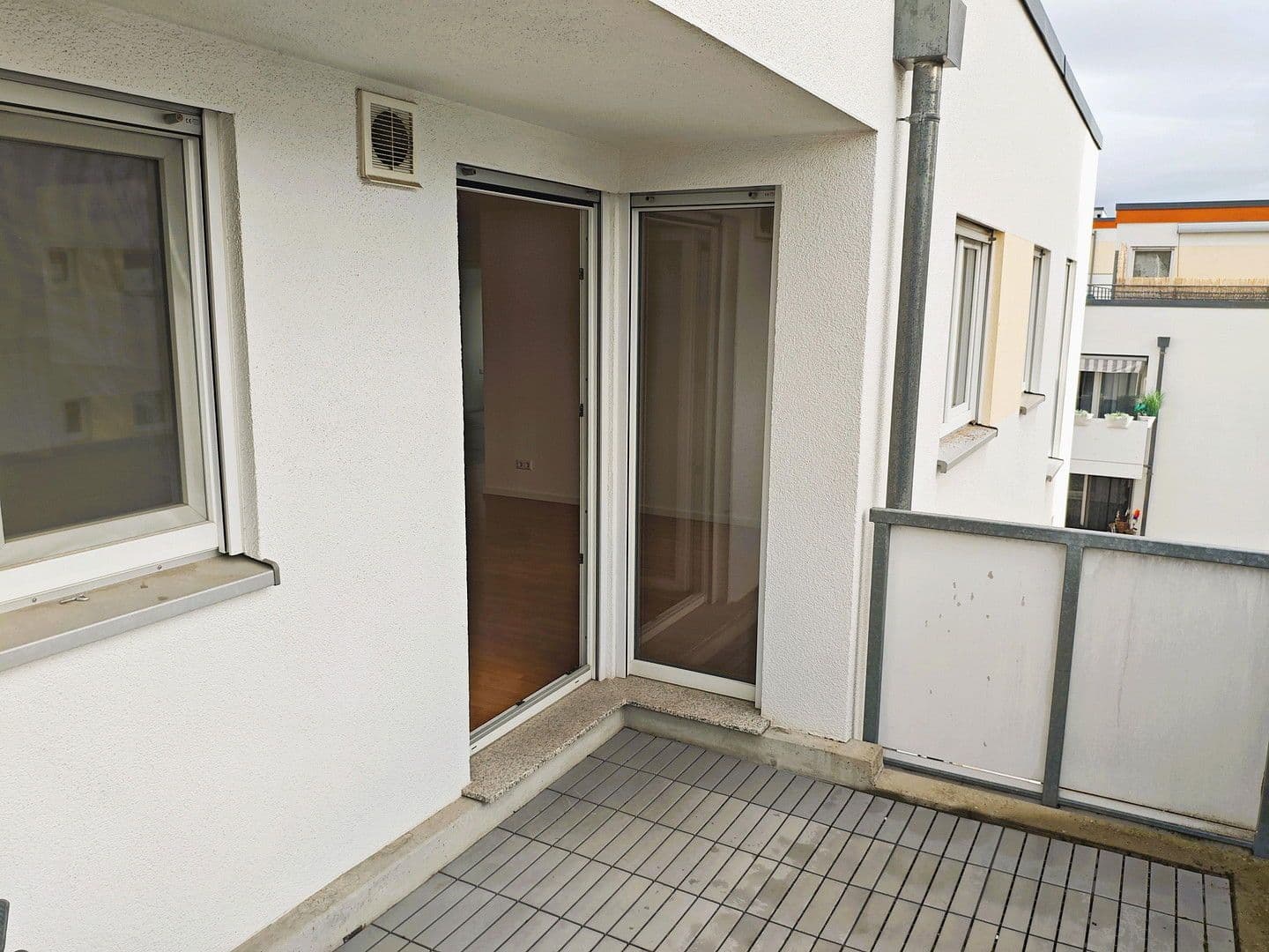 Prenájom bytu 4-izbový 100 m², Leonardo-Da-Vinci-Platz 1, Böblingen, Bádensko-Wurttembersko Prenájom bytu 4-izbový 100 m², Leonardo-Da-Vinci-Platz 1, Böblingen, Bádensko-Wurttembersko