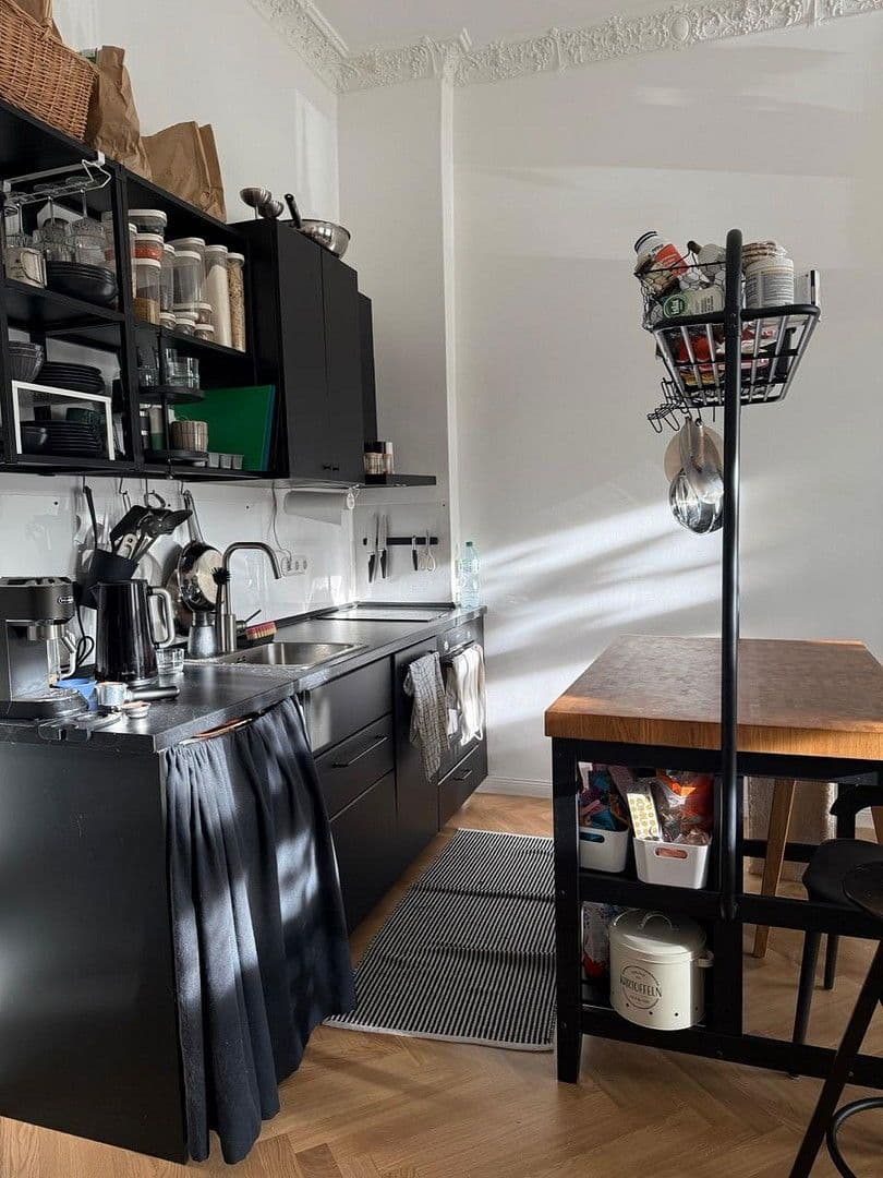 Prenájom bytu 2-izbový 55 m², Rönnestraße 6, Berlin - Charlottenburg, Berlín Prenájom bytu 2-izbový 55 m², Rönnestraße 6, Berlin - Charlottenburg, Berlín