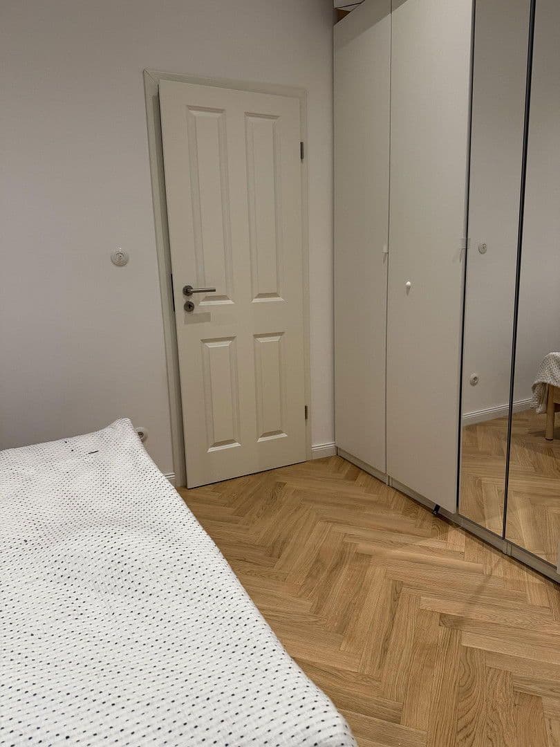 Prenájom bytu 2-izbový 55 m², Rönnestraße 6, Berlin - Charlottenburg, Berlín Prenájom bytu 2-izbový 55 m², Rönnestraße 6, Berlin - Charlottenburg, Berlín
