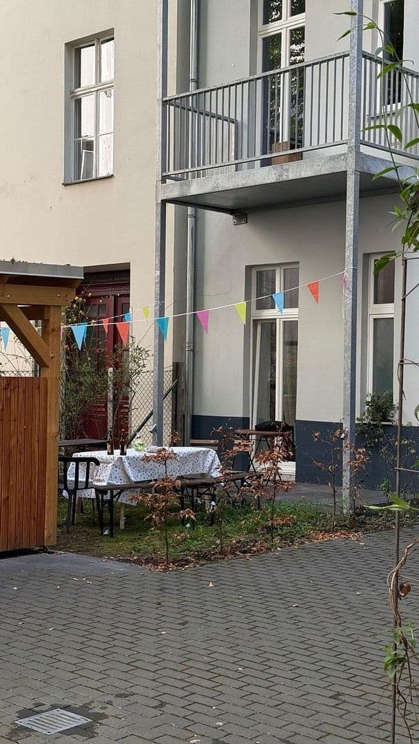 Prenájom bytu 2-izbový 55 m², Rönnestraße 6, Berlin - Charlottenburg, Berlín Prenájom bytu 2-izbový 55 m², Rönnestraße 6, Berlin - Charlottenburg, Berlín