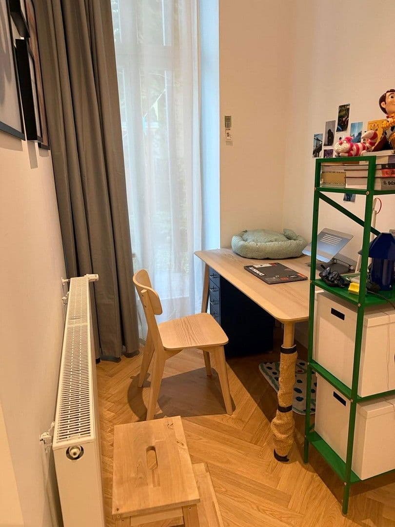 Prenájom bytu 2-izbový 55 m², Rönnestraße 6, Berlin - Charlottenburg, Berlín Prenájom bytu 2-izbový 55 m², Rönnestraße 6, Berlin - Charlottenburg, Berlín