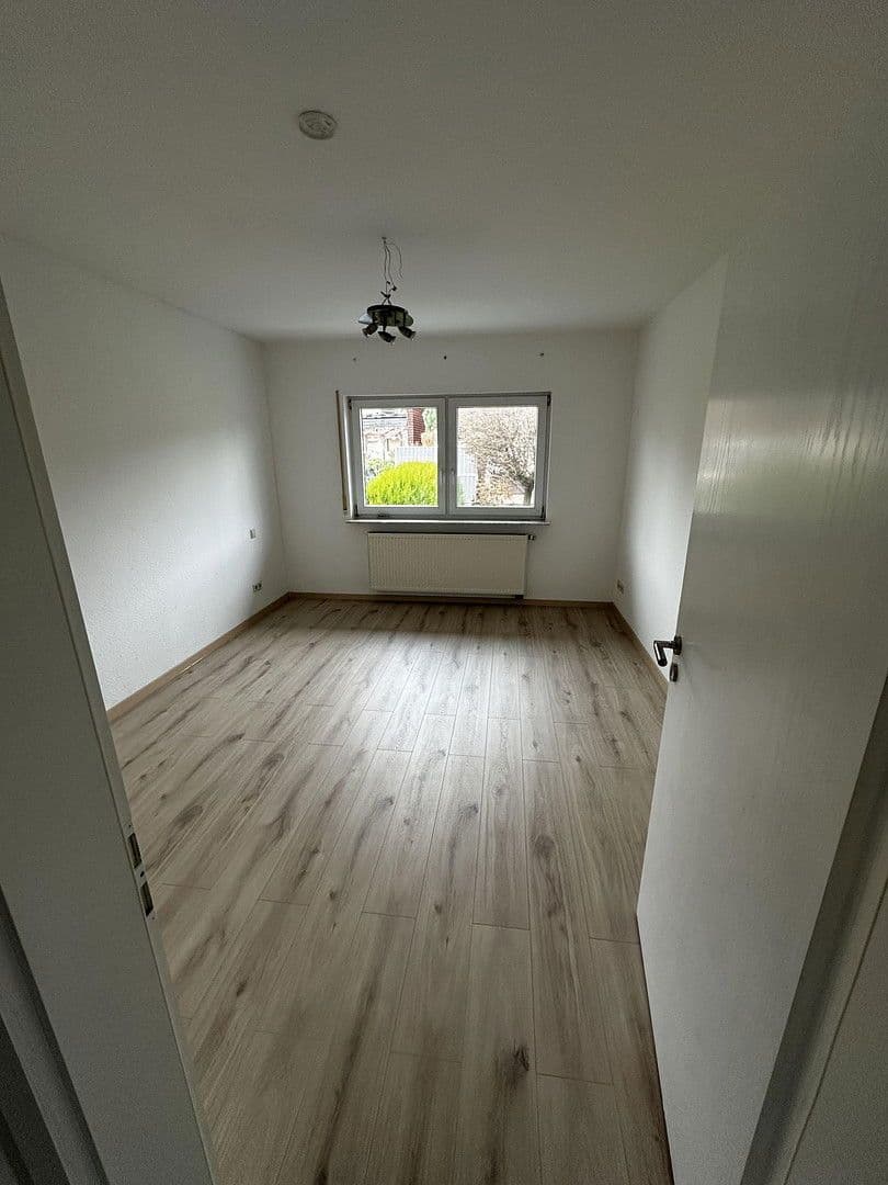 Prenájom bytu 4-izbový 113 m², Marxzell, Bádensko-Wurttembersko Prenájom bytu 4-izbový 113 m², Marxzell, Bádensko-Wurttembersko