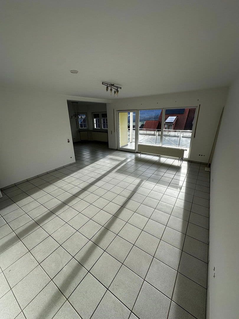 Prenájom bytu 4-izbový 113 m², Marxzell, Bádensko-Wurttembersko Prenájom bytu 4-izbový 113 m², Marxzell, Bádensko-Wurttembersko