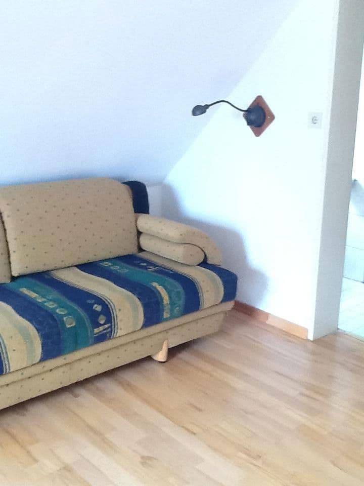 Prenájom bytu 1-izbový 18 m², Frankfurt am Main, Hesensko Prenájom bytu 1-izbový 18 m², Frankfurt am Main, Hesensko