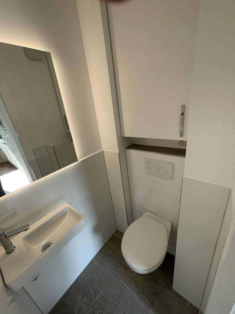 Prenájom bytu 4-izbový 98 m², Reinbek, Šlezvicko-Holštajnsko Prenájom bytu 4-izbový 98 m², Reinbek, Šlezvicko-Holštajnsko