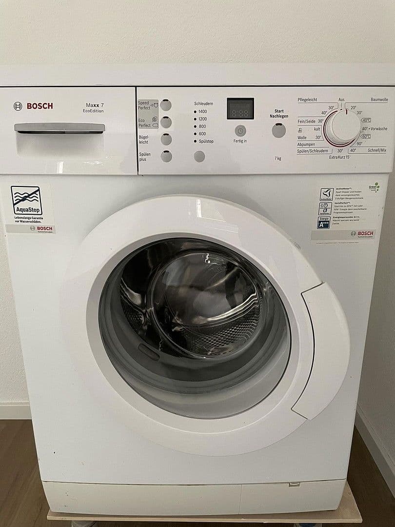 Prenájom bytu 2-izbový 52 m², Schramberg, Bádensko-Wurttembersko Prenájom bytu 2-izbový 52 m², Schramberg, Bádensko-Wurttembersko