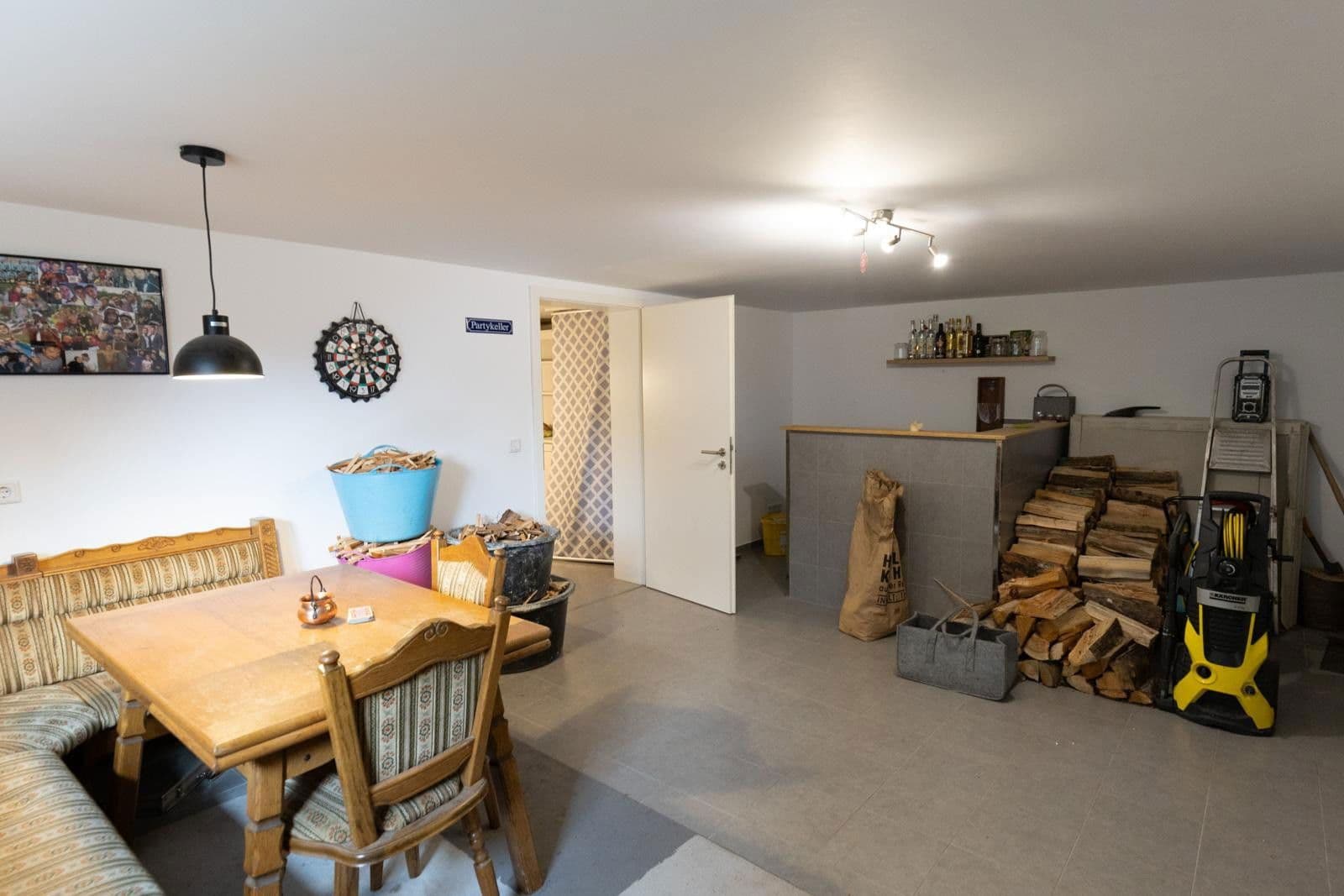 Predaj domu 145 m², pozemek 340 m², Fürther Str. 46, Roßtal, Bavorsko Predaj domu 145 m², pozemek 340 m², Fürther Str. 46, Roßtal, Bavorsko