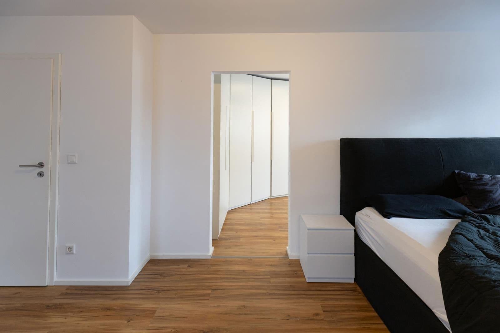 Predaj domu 145 m², pozemek 340 m², Fürther Str. 46, Roßtal, Bavorsko Predaj domu 145 m², pozemek 340 m², Fürther Str. 46, Roßtal, Bavorsko