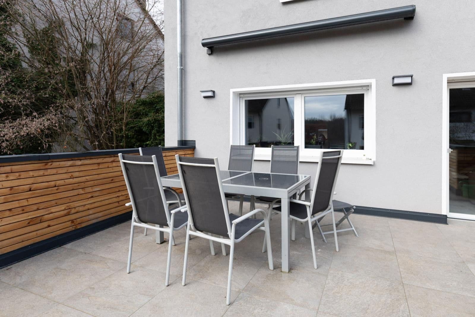 Predaj domu 145 m², pozemek 340 m², Fürther Str. 46, Roßtal, Bavorsko Predaj domu 145 m², pozemek 340 m², Fürther Str. 46, Roßtal, Bavorsko