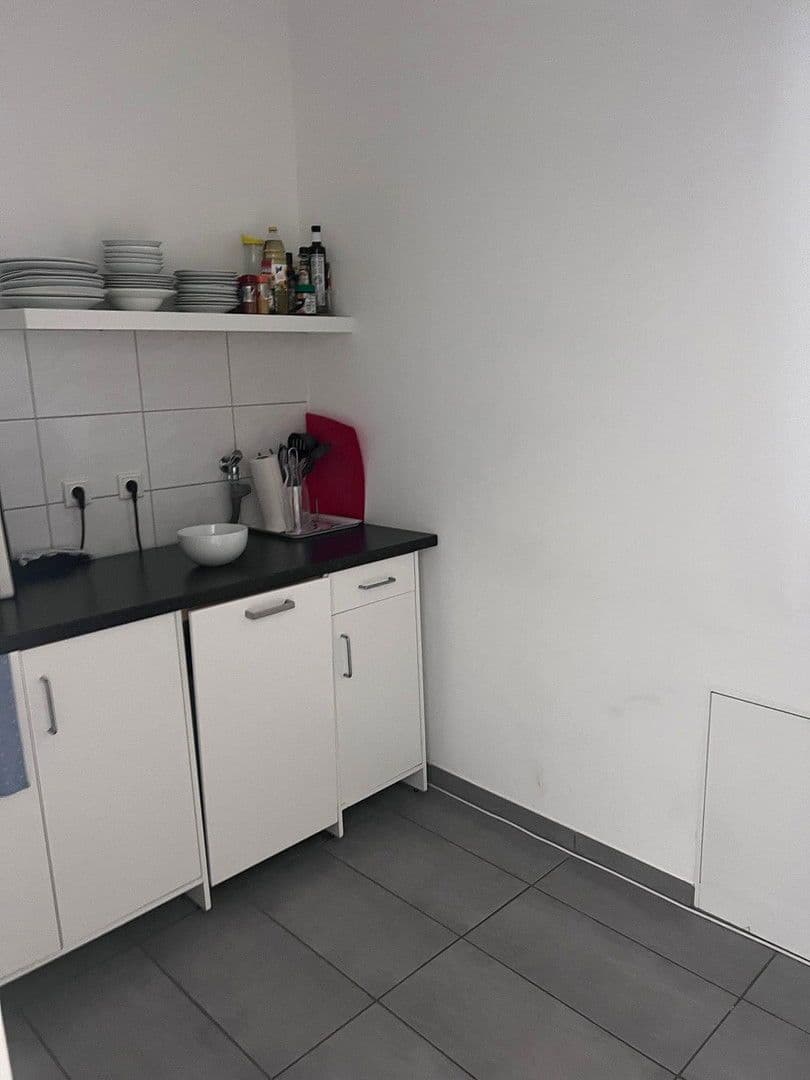 Prenájom kancelárie 130 m², Robert Bosch Strasse 3, Limburg an der Lahn, Hesensko Prenájom kancelárie 130 m², Robert Bosch Strasse 3, Limburg an der Lahn, Hesensko