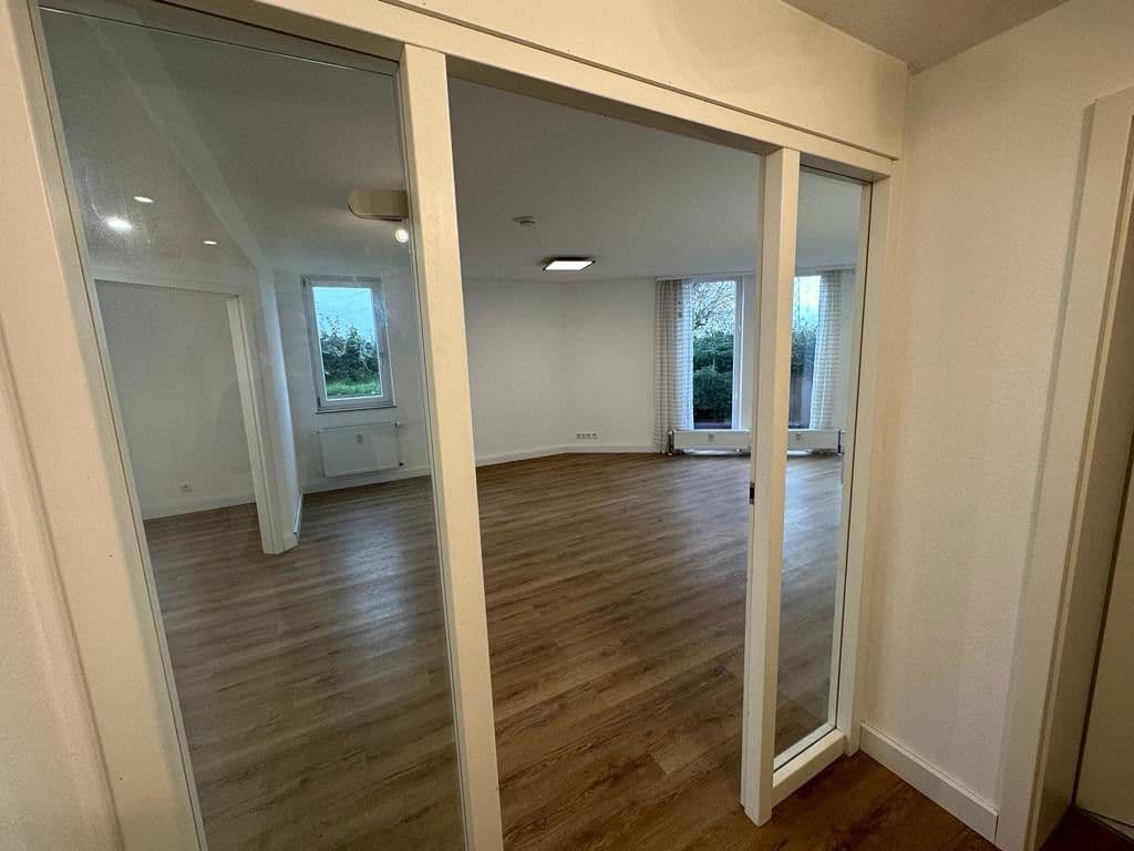 Prenájom bytu 3-izbový 105 m², Rödermark, Hesensko Prenájom bytu 3-izbový 105 m², Rödermark, Hesensko