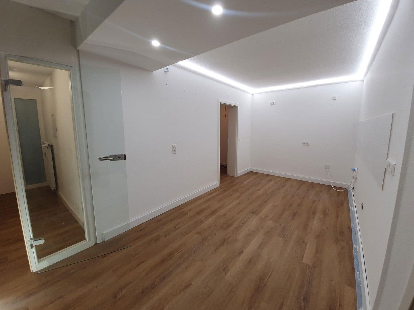 Prenájom bytu 3-izbový 105 m², Rödermark, Hesensko Prenájom bytu 3-izbový 105 m², Rödermark, Hesensko