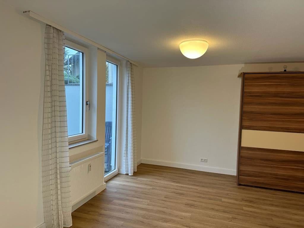 Prenájom bytu 3-izbový 105 m², Rödermark, Hesensko Prenájom bytu 3-izbový 105 m², Rödermark, Hesensko