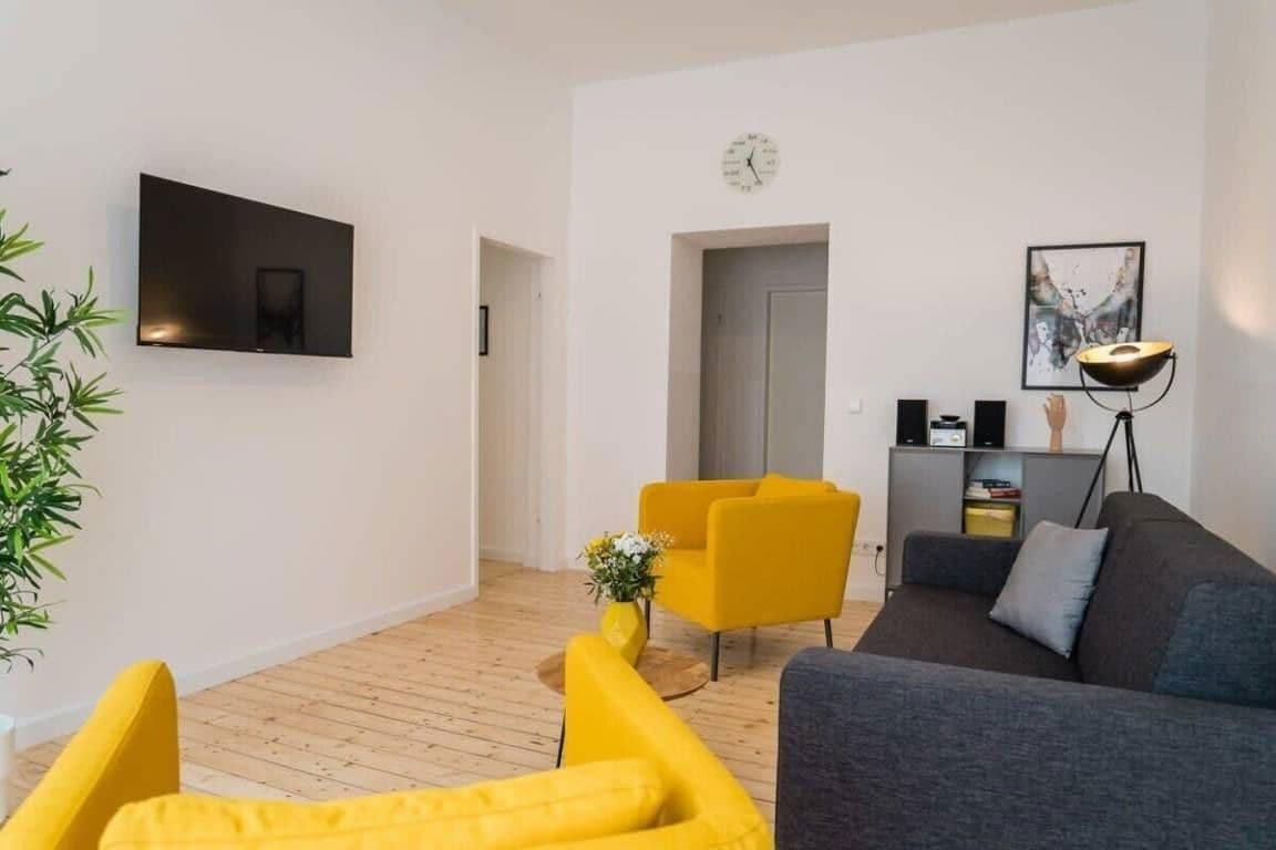 Prenájom bytu 3-izbový 100 m², Mainzer Str. 5, Berlin, Berlín Prenájom bytu 3-izbový 100 m², Mainzer Str. 5, Berlin, Berlín