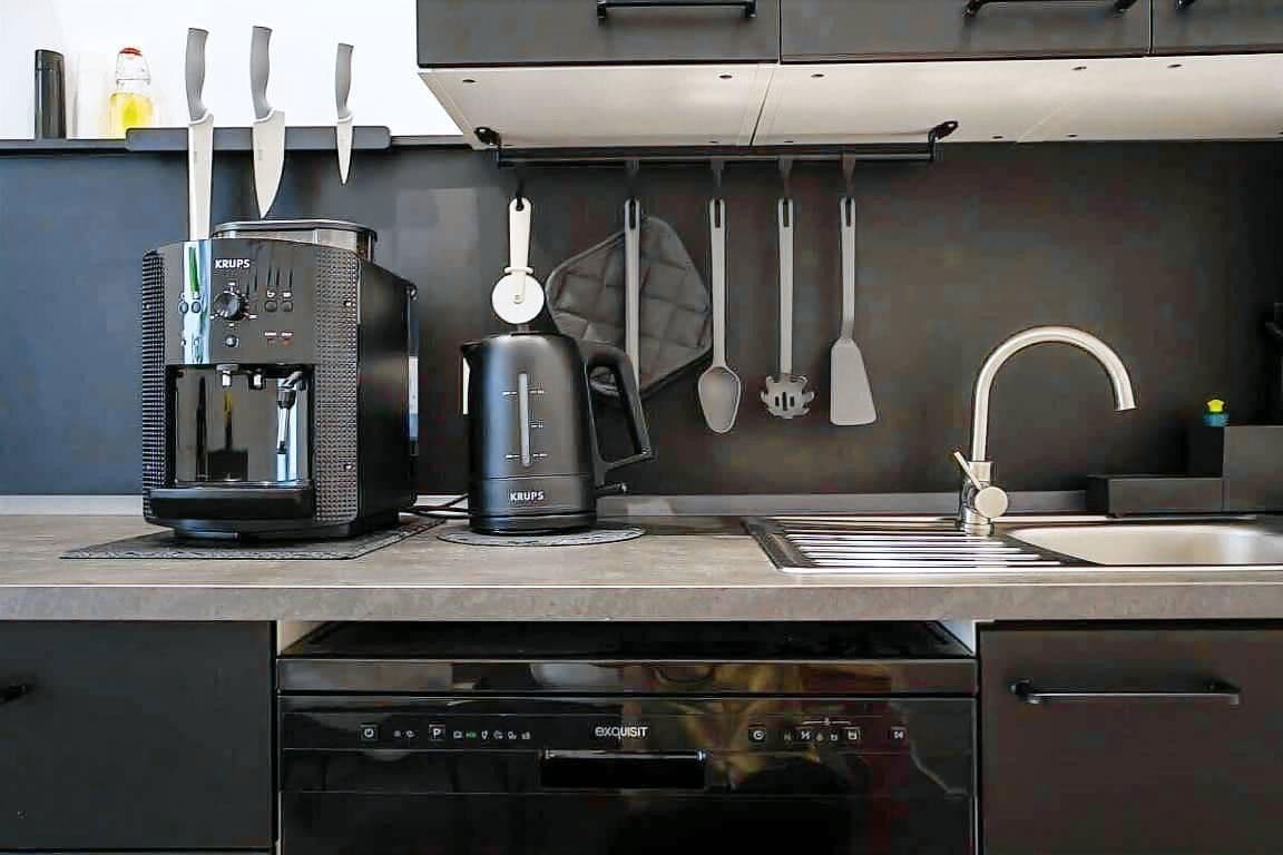 Prenájom bytu 3-izbový 100 m², Mainzer Str. 5, Berlin, Berlín Prenájom bytu 3-izbový 100 m², Mainzer Str. 5, Berlin, Berlín