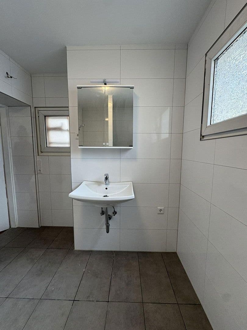 Prenájom bytu 4-izbový 86 m², Düsseldorf, Severné Porýnie - Westfálsko Prenájom bytu 4-izbový 86 m², Düsseldorf, Severné Porýnie - Westfálsko