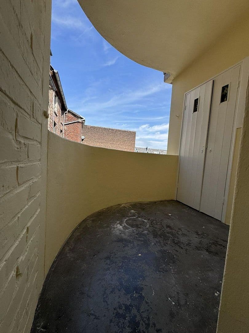 Prenájom bytu 4-izbový 86 m², Düsseldorf, Severné Porýnie - Westfálsko Prenájom bytu 4-izbový 86 m², Düsseldorf, Severné Porýnie - Westfálsko