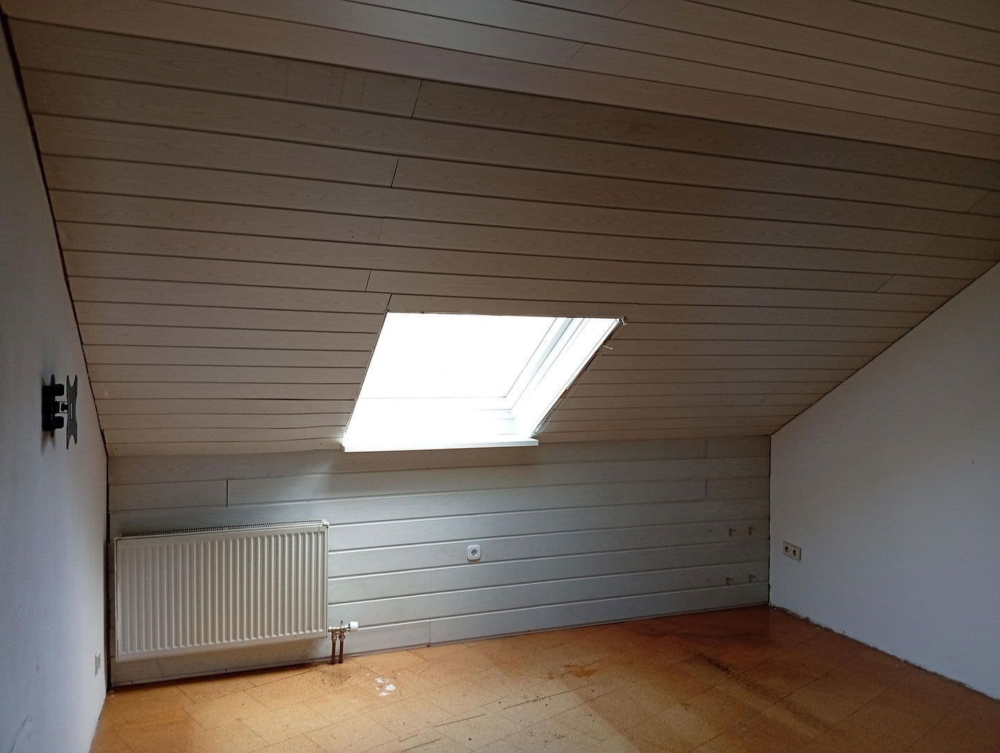 Predaj domu 179 m², pozemek 947 m², Neuenstadt am Kocher, Bádensko-Wurttembersko Predaj domu 179 m², pozemek 947 m², Neuenstadt am Kocher, Bádensko-Wurttembersko