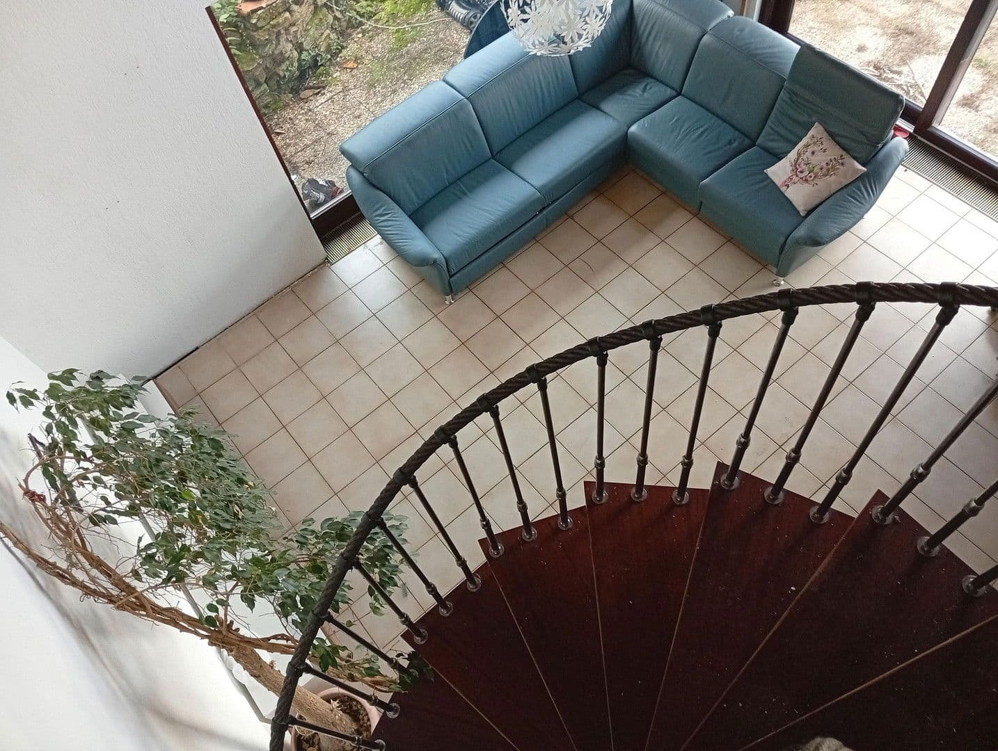 Predaj domu 179 m², pozemek 947 m², Neuenstadt am Kocher, Bádensko-Wurttembersko Predaj domu 179 m², pozemek 947 m², Neuenstadt am Kocher, Bádensko-Wurttembersko