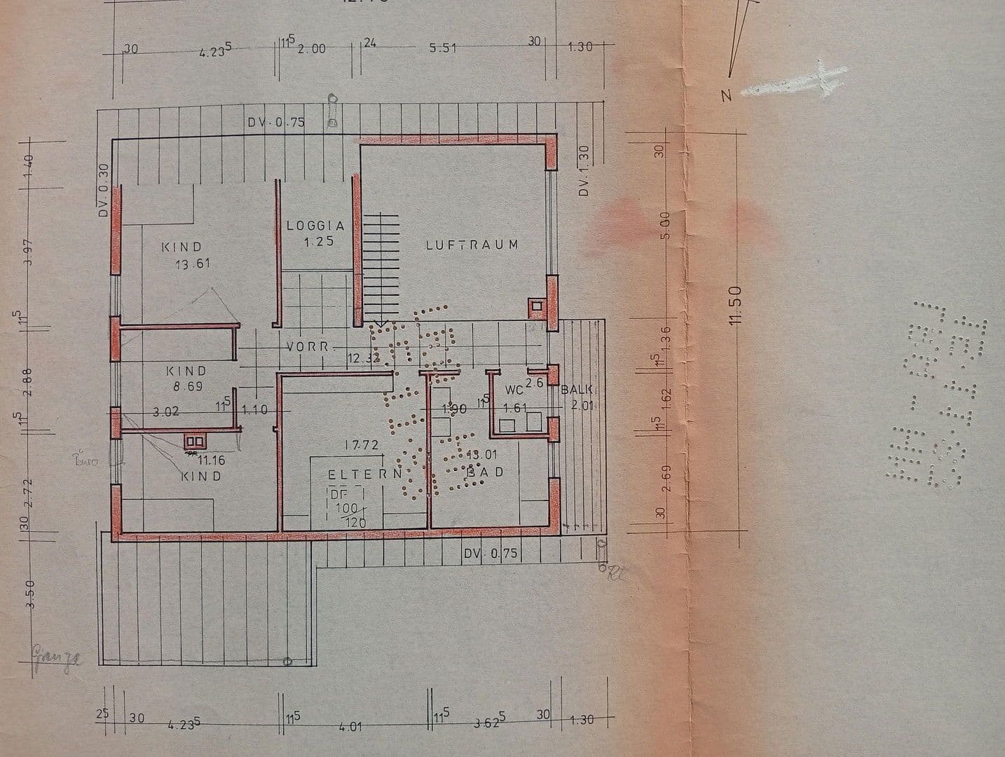 Predaj domu 179 m², pozemek 947 m², Neuenstadt am Kocher, Bádensko-Wurttembersko Predaj domu 179 m², pozemek 947 m², Neuenstadt am Kocher, Bádensko-Wurttembersko
