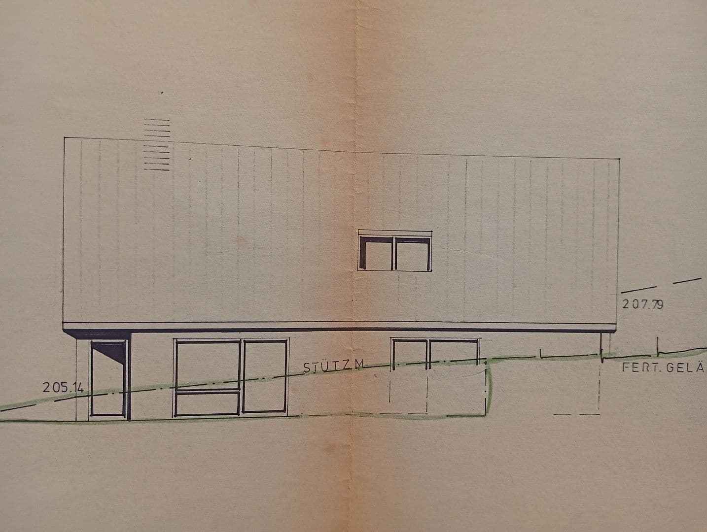 Predaj domu 179 m², pozemek 947 m², Neuenstadt am Kocher, Bádensko-Wurttembersko Predaj domu 179 m², pozemek 947 m², Neuenstadt am Kocher, Bádensko-Wurttembersko