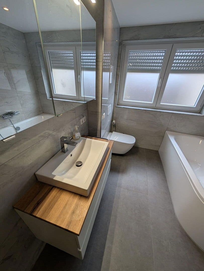 Prenájom bytu 3-izbový 74 m², Böblingen, Bádensko-Wurttembersko Prenájom bytu 3-izbový 74 m², Böblingen, Bádensko-Wurttembersko