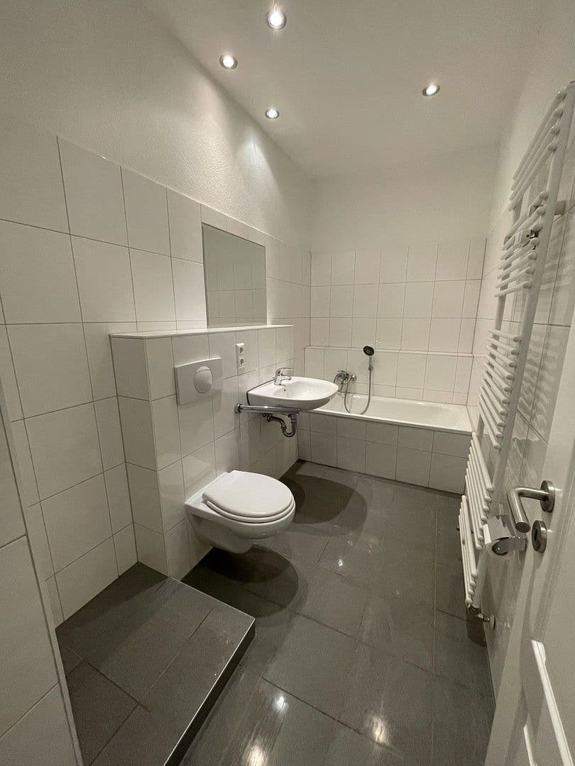 Prenájom bytu 2-izbový 52 m², Leipzig, Sasko Prenájom bytu 2-izbový 52 m², Leipzig, Sasko