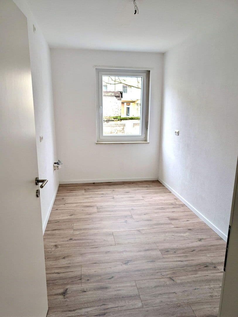 Prenájom bytu 2-izbový 61 m², Westliche Ringstraße 15, Frankenthal, Porýnie-Falcko Prenájom bytu 2-izbový 61 m², Westliche Ringstraße 15, Frankenthal, Porýnie-Falcko