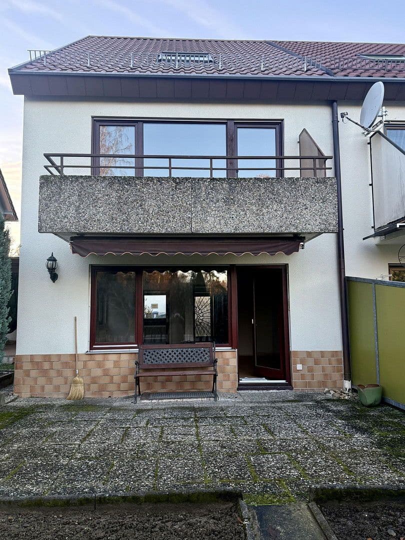 Predaj domu 122 m², pozemek 302 m², Welzheim, Bádensko-Wurttembersko Predaj domu 122 m², pozemek 302 m², Welzheim, Bádensko-Wurttembersko