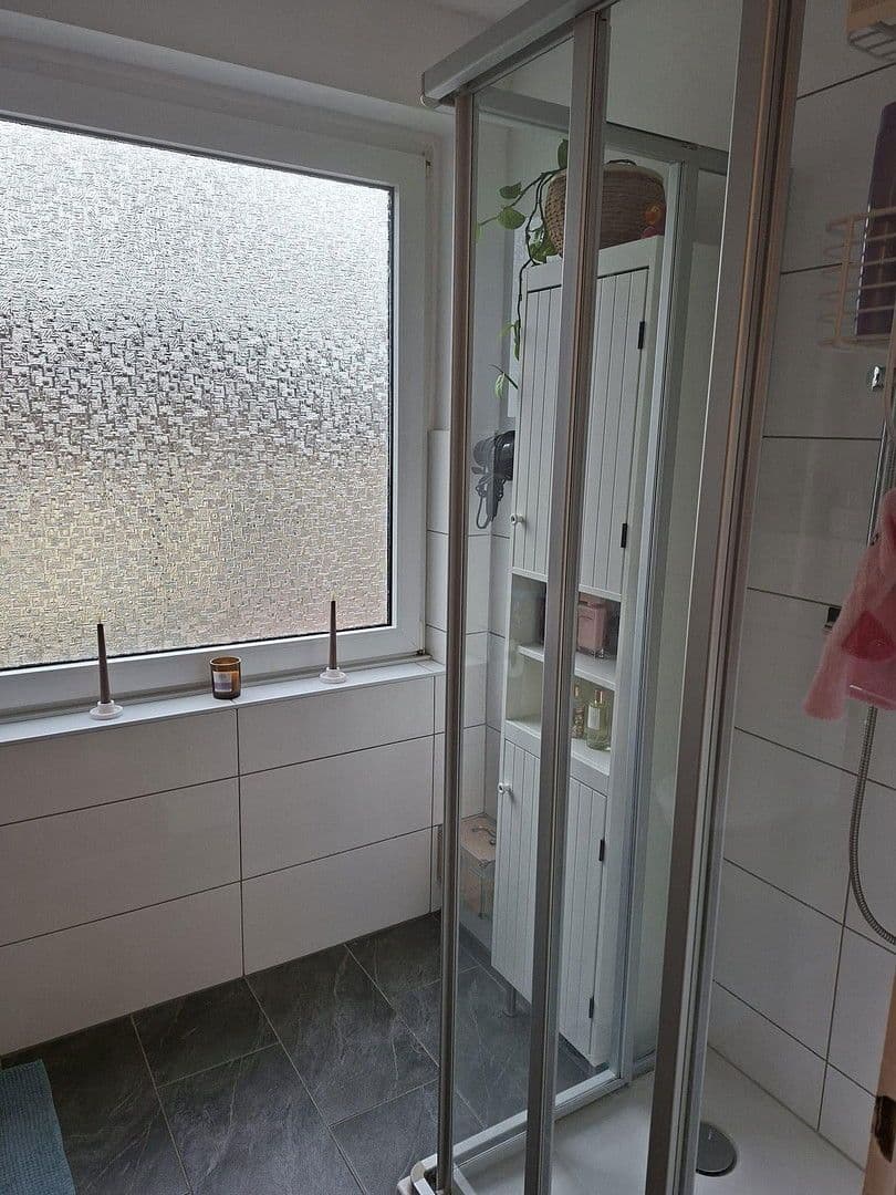 Prenájom bytu 3-izbový 76 m², Werkerhofstr. 14, Heiligenhaus, Severné Porýnie - Westfálsko Prenájom bytu 3-izbový 76 m², Werkerhofstr. 14, Heiligenhaus, Severné Porýnie - Westfálsko