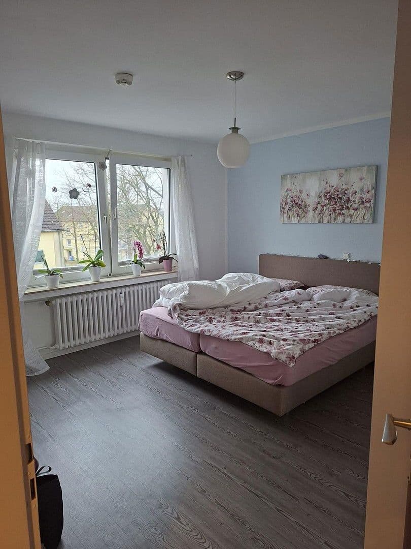 Prenájom bytu 3-izbový 76 m², Werkerhofstr. 14, Heiligenhaus, Severné Porýnie - Westfálsko Prenájom bytu 3-izbový 76 m², Werkerhofstr. 14, Heiligenhaus, Severné Porýnie - Westfálsko