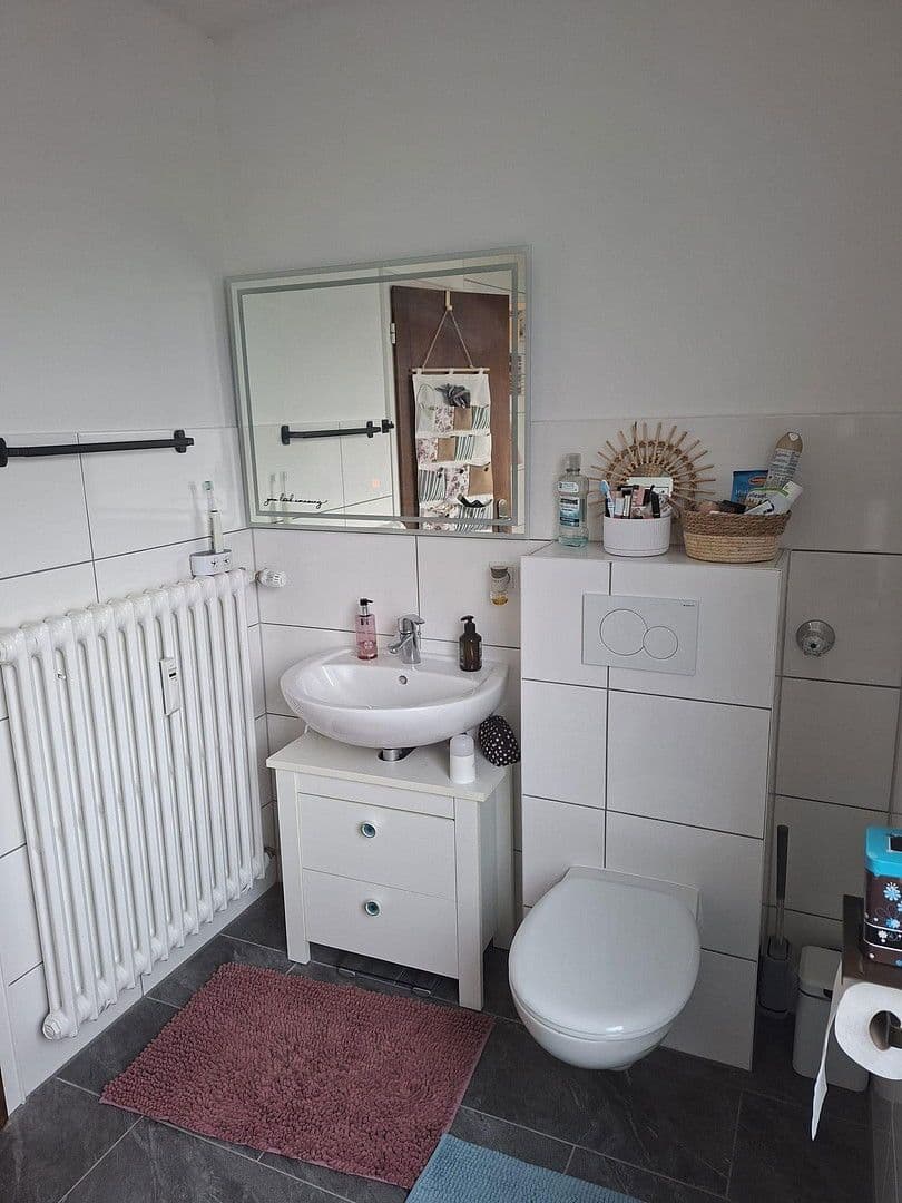 Prenájom bytu 3-izbový 76 m², Werkerhofstr. 14, Heiligenhaus, Severné Porýnie - Westfálsko Prenájom bytu 3-izbový 76 m², Werkerhofstr. 14, Heiligenhaus, Severné Porýnie - Westfálsko