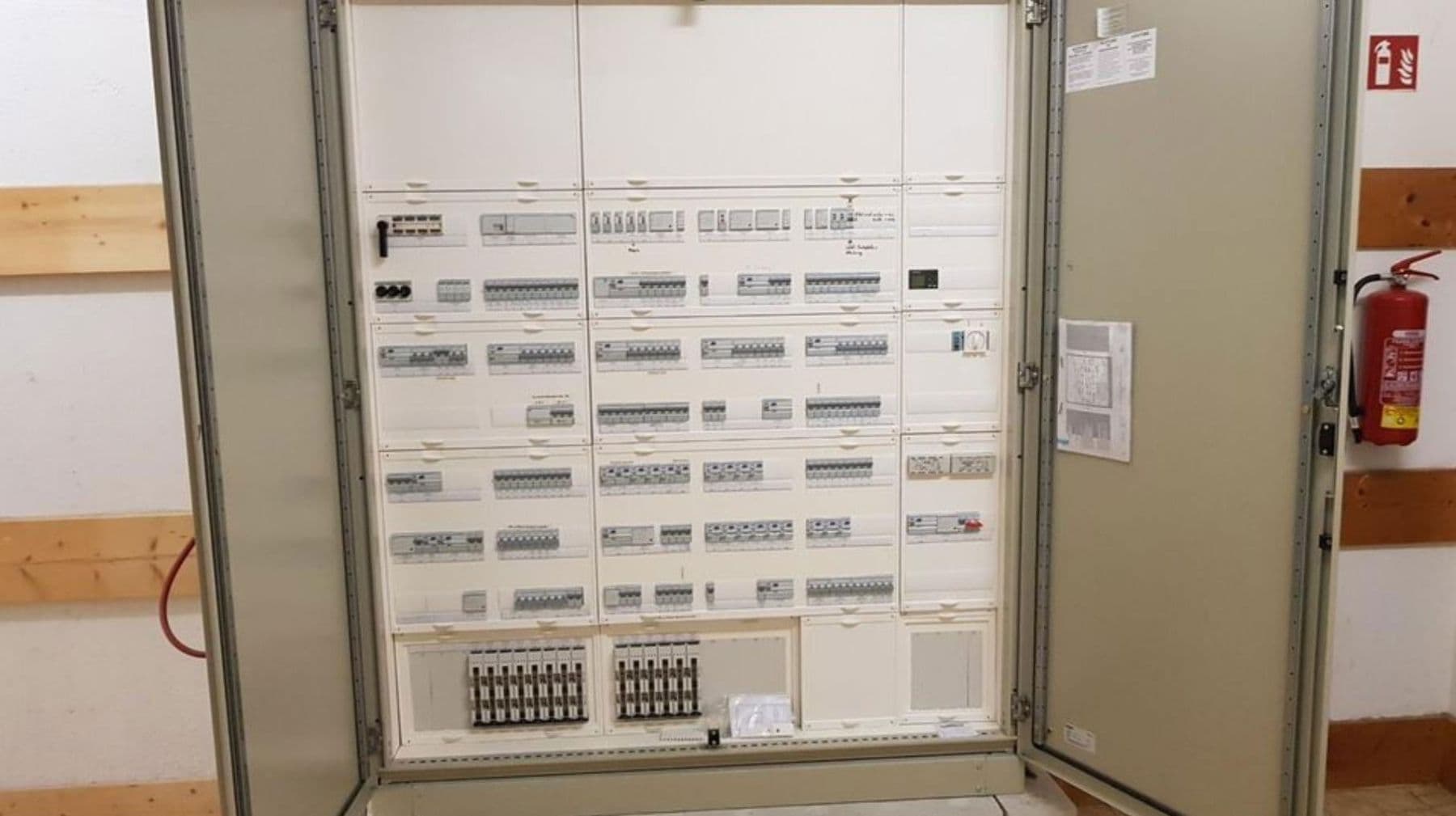 Predaj nebytového priestoru 6.350 m², Am Westbahnhof 3, Tostedt, Dolné Sasko Predaj nebytového priestoru 6.350 m², Am Westbahnhof 3, Tostedt, Dolné Sasko