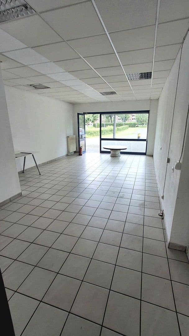 Predaj nebytového priestoru 6.350 m², Am Westbahnhof 3, Tostedt, Dolné Sasko Predaj nebytového priestoru 6.350 m², Am Westbahnhof 3, Tostedt, Dolné Sasko